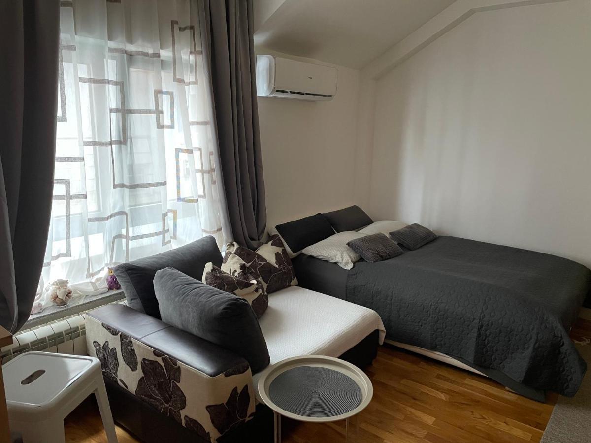 Apartman Bane Apartment Novi Sad Exterior photo